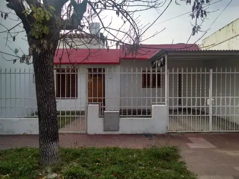 Casa en Alquiler en Rosario, $ 680.000