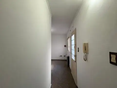Depto Tipo Casa en Alquiler 50 años