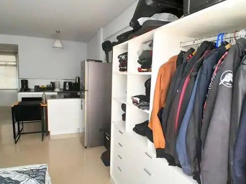 Juramento 1400, Piso 5