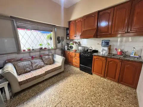 Gutierrez 1300, Piso 0