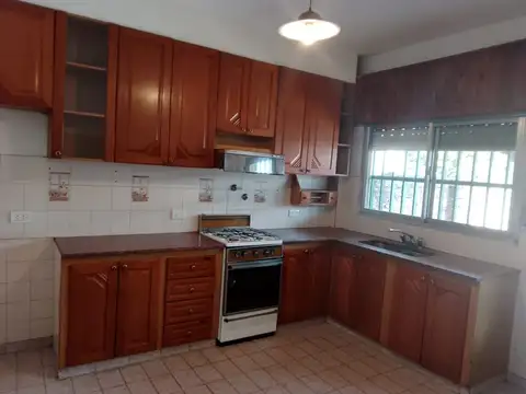 Casa en Alquiler en Aldo Bonzi, $ 800.000