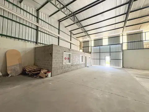 Galpon en Alquiler 10  mts Frente