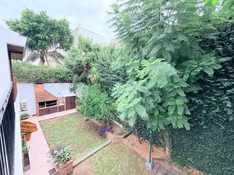 Casa 6 ambientes con 3 baños