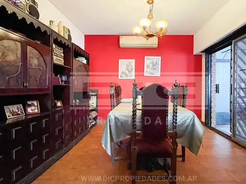 Casa en Venta en Olivos Maipu/Uzal, USD 270.000