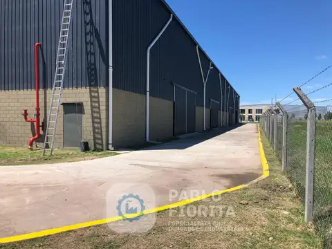 Galpon en Alquiler 96  mts Fondo