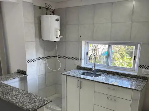 Departamento en Alquiler en Provincias Unidas, $ 530.000