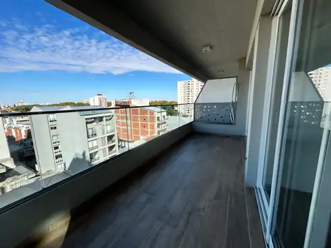 Departamento 4 ambientes con gran balcón y excelente vista