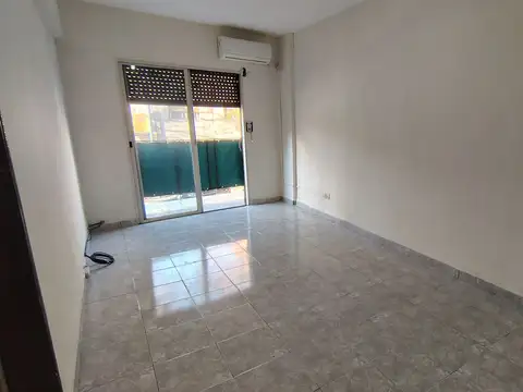 Departamento en Venta en Pompeya, USD 79.900