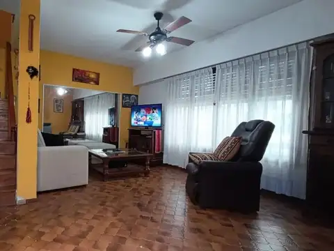 Depto Tipo Casa en Venta 30 años