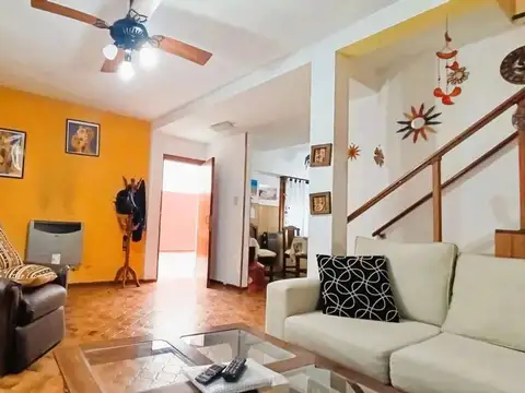 Depto Tipo Casa en Venta en Lomas De Zamora, USD 110.000