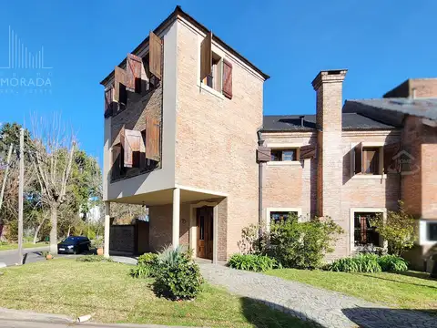 Casa en Venta en San Isidro Labrador, USD 469.000