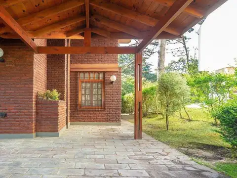 Casa en Venta en Zona Golf, USD 249.000