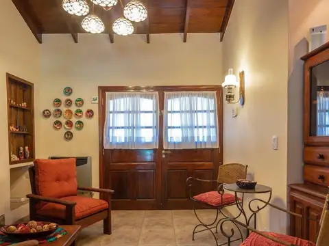 Casa 5 ambientes con 4 baños