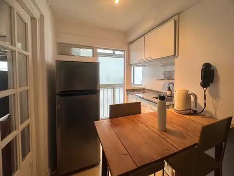 Av. Luis M. Campos al 200