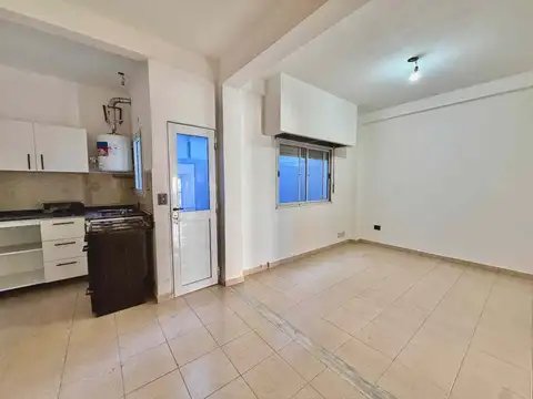 ALQUILER PH 2 AMB RAMOS MEJIA CON PATIO  Y BALCON