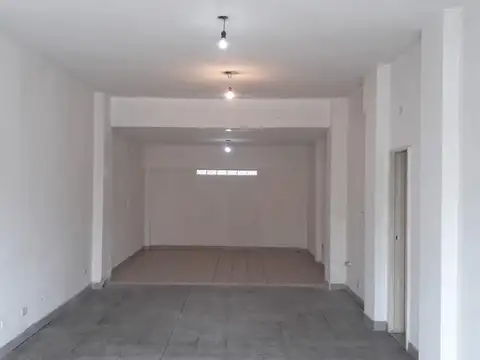 Local en Alquiler en Haedo, $ 700.000