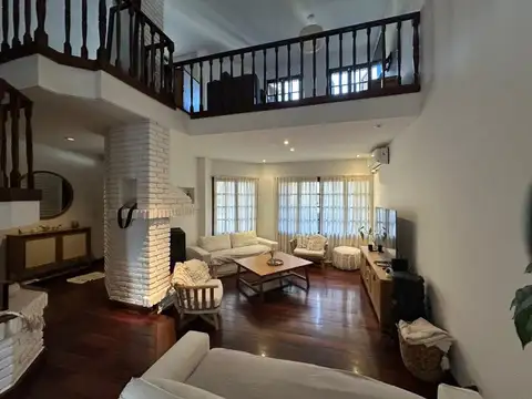 Venta Casa 6 amb, c/Jardín, Pileta y Garage - Punta Chica - Victoria