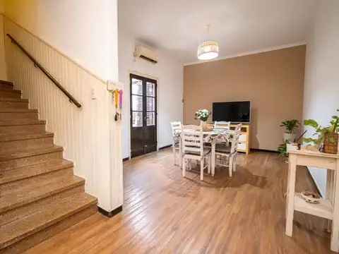 PH EN VENTA 2 DORMITORIOS CON PATIO ZONA CENTRO