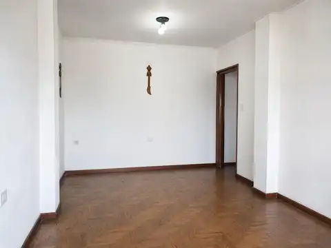 44 500, Piso 14