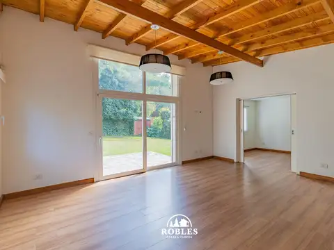Casa 3 ambientes con 2 baños