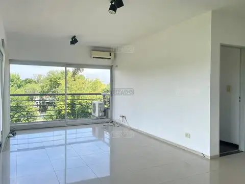 Departamento en Alquiler en Pilar Garden, $ 540.000