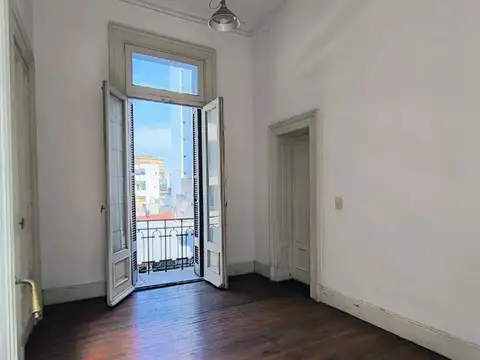 Departamento en Alquiler de 6 ambientes