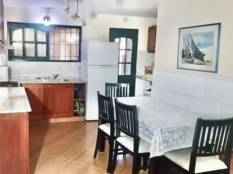 Casa 4 ambientes con 1 baño