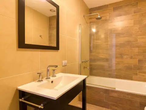 Depto Tipo Casa en Venta 52 años
