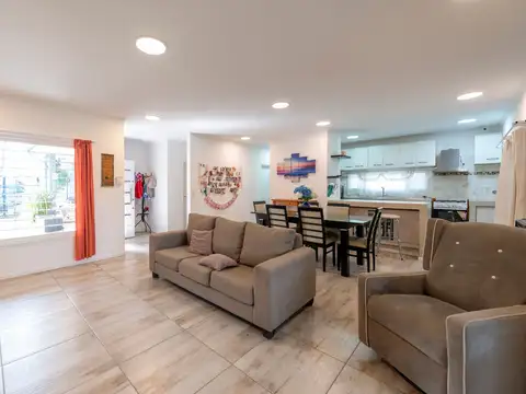 Casa en Venta en Loma Verde, USD 160.000