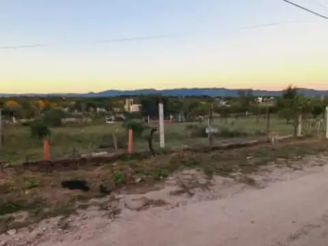 Terreno en Venta en Villa Parque Siquiman, USD 20.000