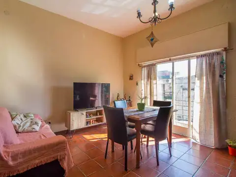 Depto Tipo Casa en Venta de 6 ambientes