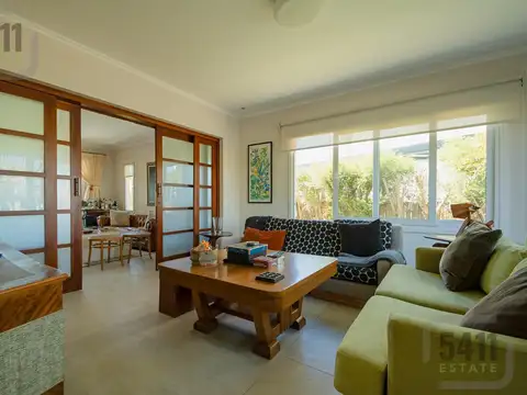 Casa 7 ambientes con 4 baños