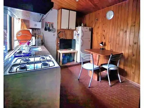Casa 4 ambientes con 1 baño
