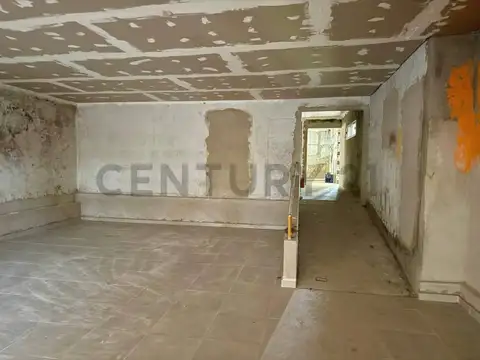 Oficina 4 ambientes con 2 baños