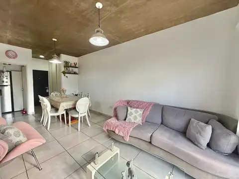 Departamento en Venta en Villa Luzuriaga, USD 77.500