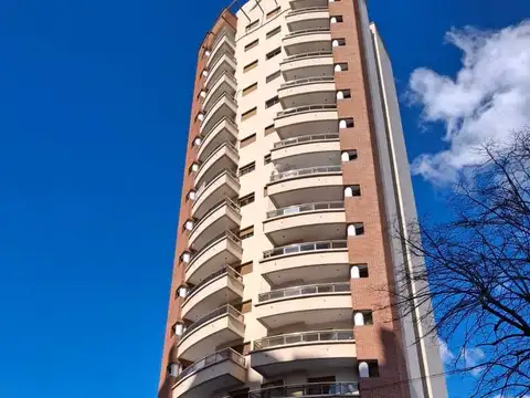 44 e/ 16 y 17 1000