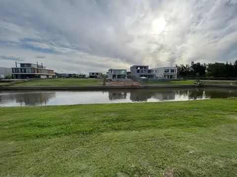 Terreno en Venta de 884,0 m2