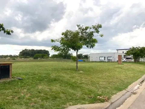 LOTE EN SAN SEBASTIAN 