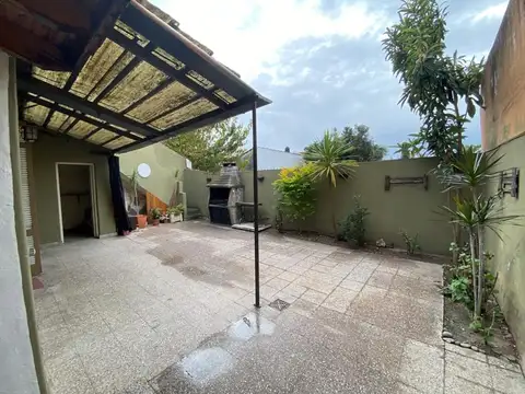 Casa en Alquiler en Ramos Mejia, $ 1.600.000
