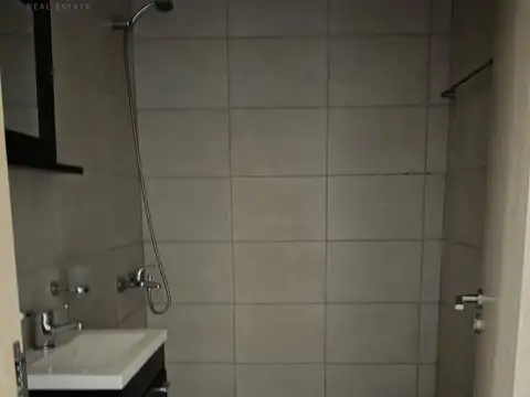 Casa de dos dormitorios en Alquiler en Cipolletti