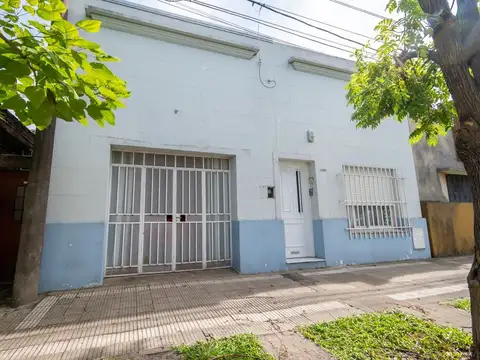 Se vende casa en Sargento Cabral!