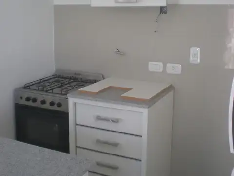 ALQUILA DEPTO 3 AMB C/ COCHERA Y PILETA -Villa Morra-Pilar