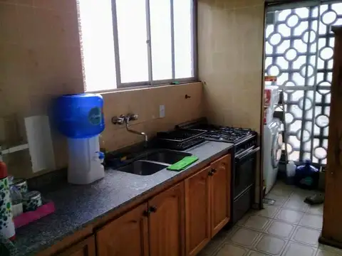 3 Ambientes amplios lateral