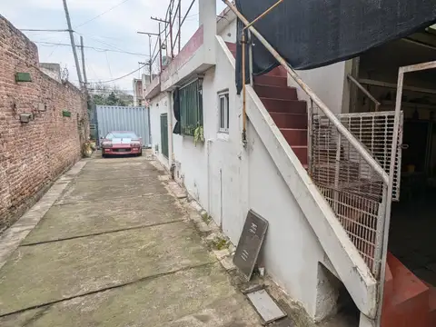 Galpon en Alquiler en Lanus Este, $ 900.000