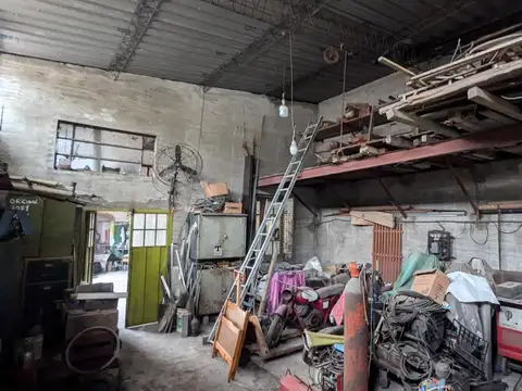 Galpon en Alquiler en Lanus Este, $ 900.000