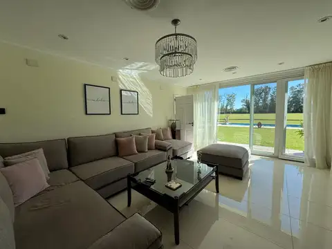 CASA EN VENTA EN SAN DIEGO 5 AMBIENTES | VISTA AL POLO