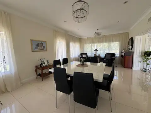 Casa en Venta de 4 dormitorios