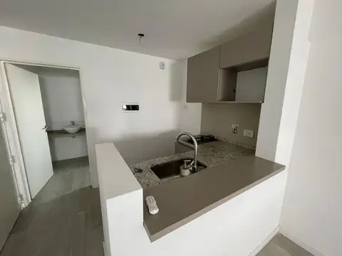 Departamento en Alquiler en Colegiales, $ 590.000