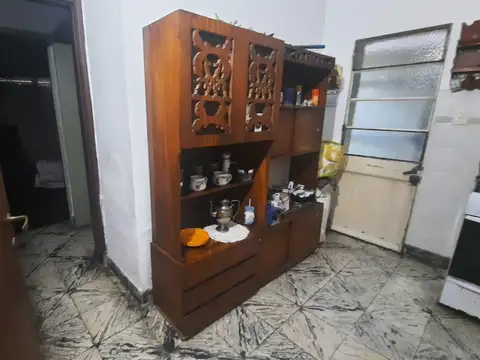 Casa 5 ambientes con 1 baño