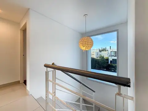 Casa en Alquiler al Oeste